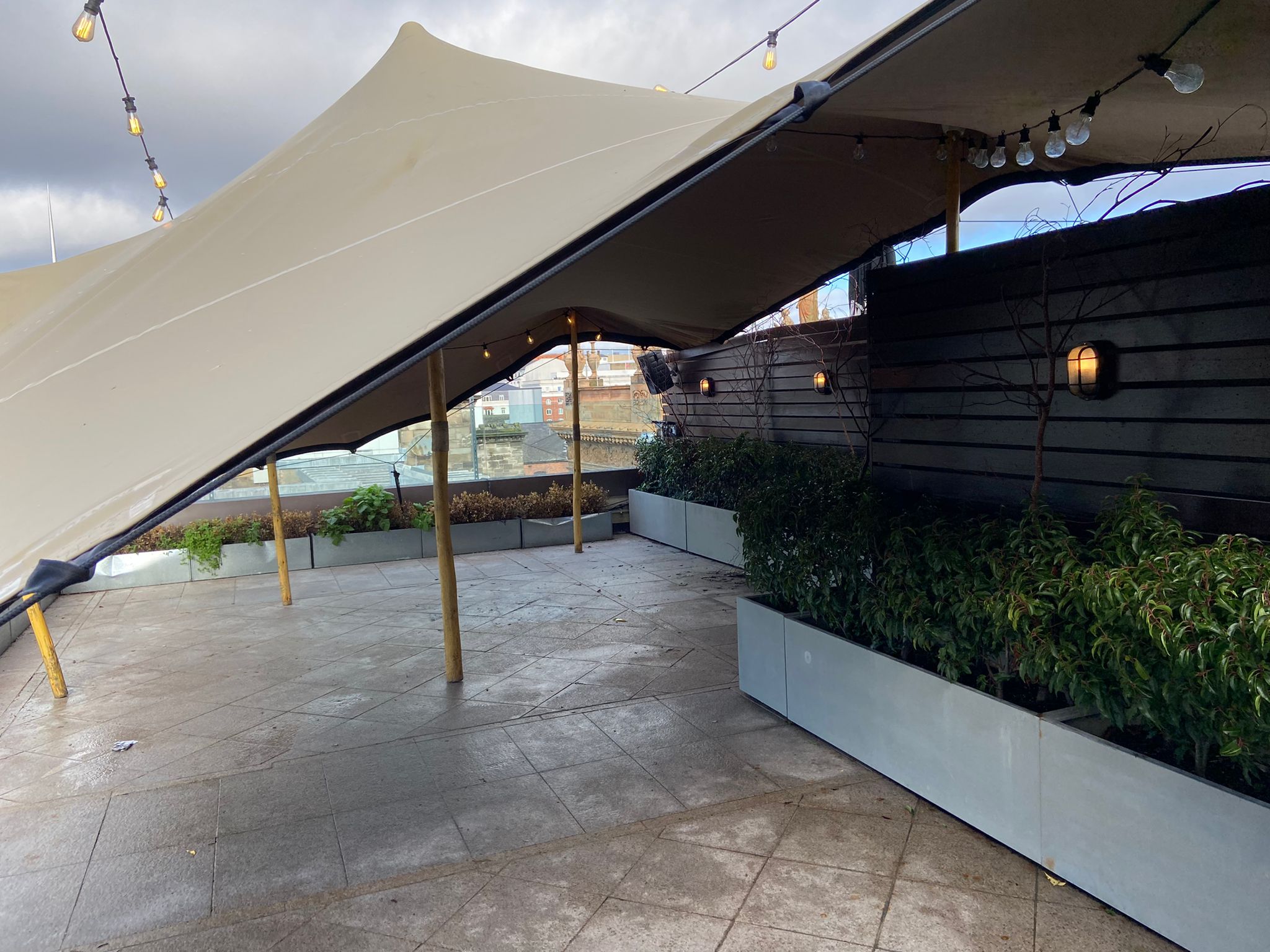 Stretch tents, Lower vs Higher Quality  – Pros and Cons